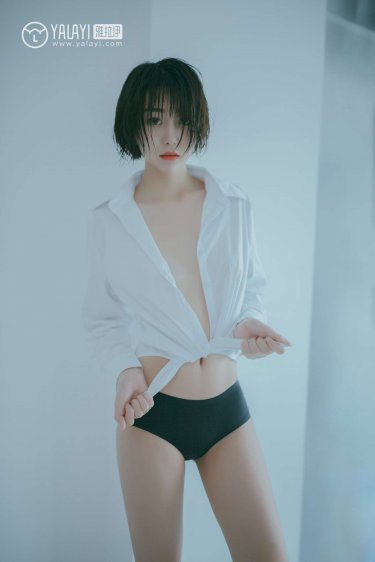 乌克兰美女粉嫩b18